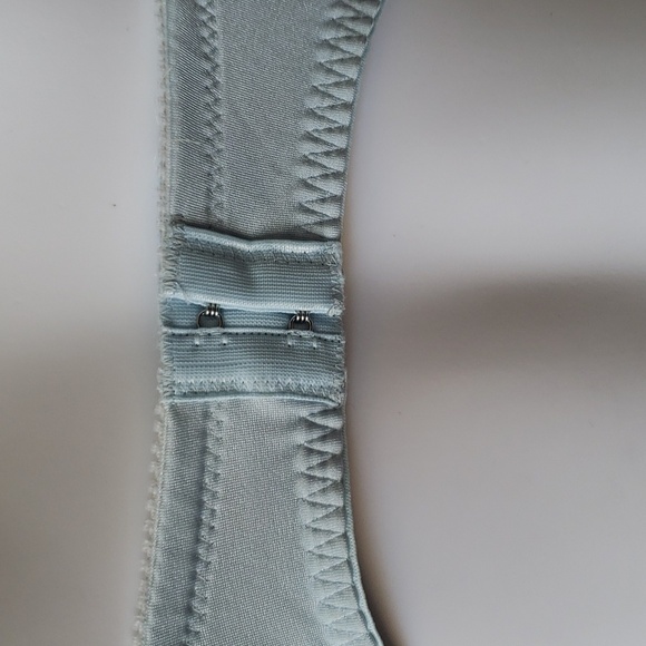 Light Blue & White Lace Push Up Bra Size F 85 - Picture 8 of 13